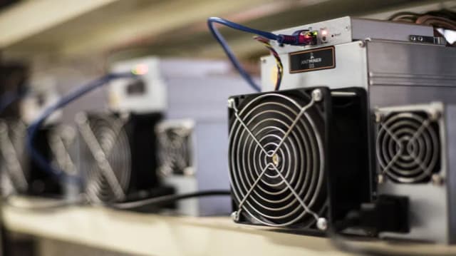 Koparka kryptowaluty co to jest i jak wpływa na rynek cyfrowy Koparka kryptowaluty co to jest i jak wpływa na rynek cyfrowy